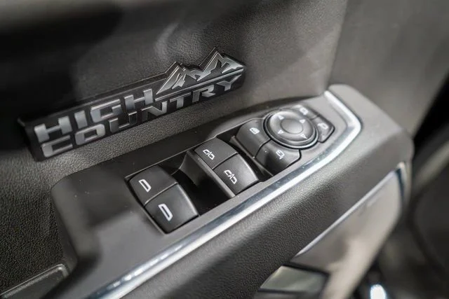 2026 Chevrolet Silverado 1500 High Country - Photo 17