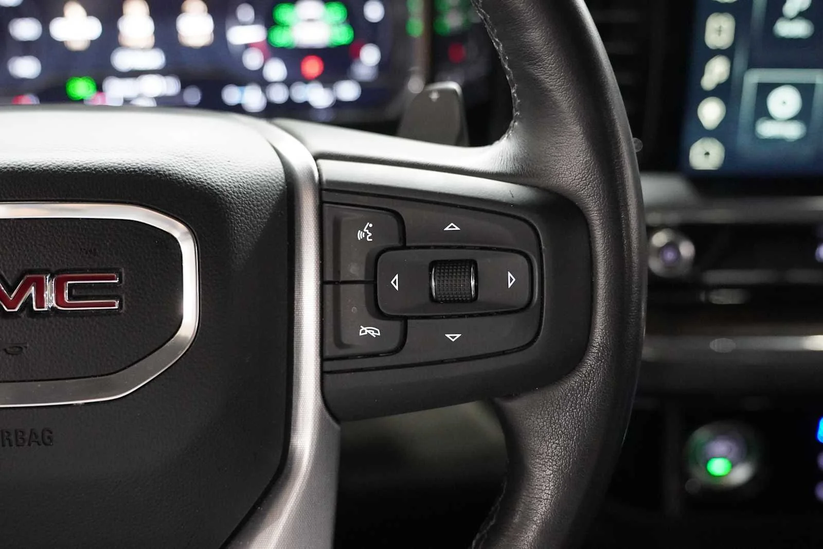 Used 2023 Summit White GMC SLT image 14