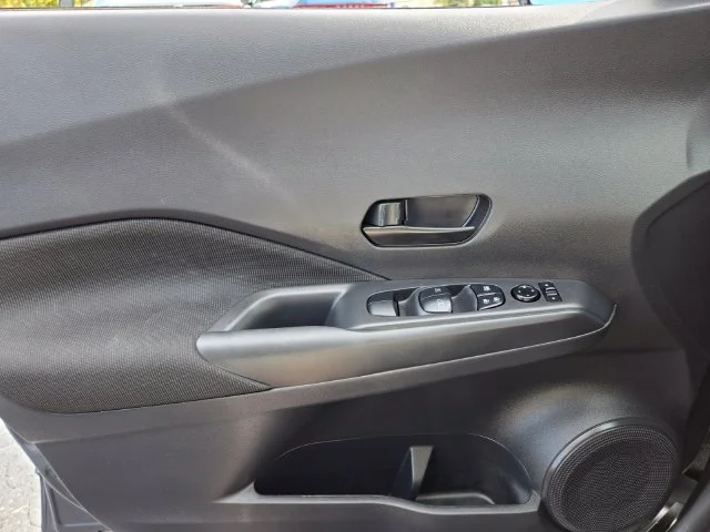 Used 2025 Gray Nissan S image 35