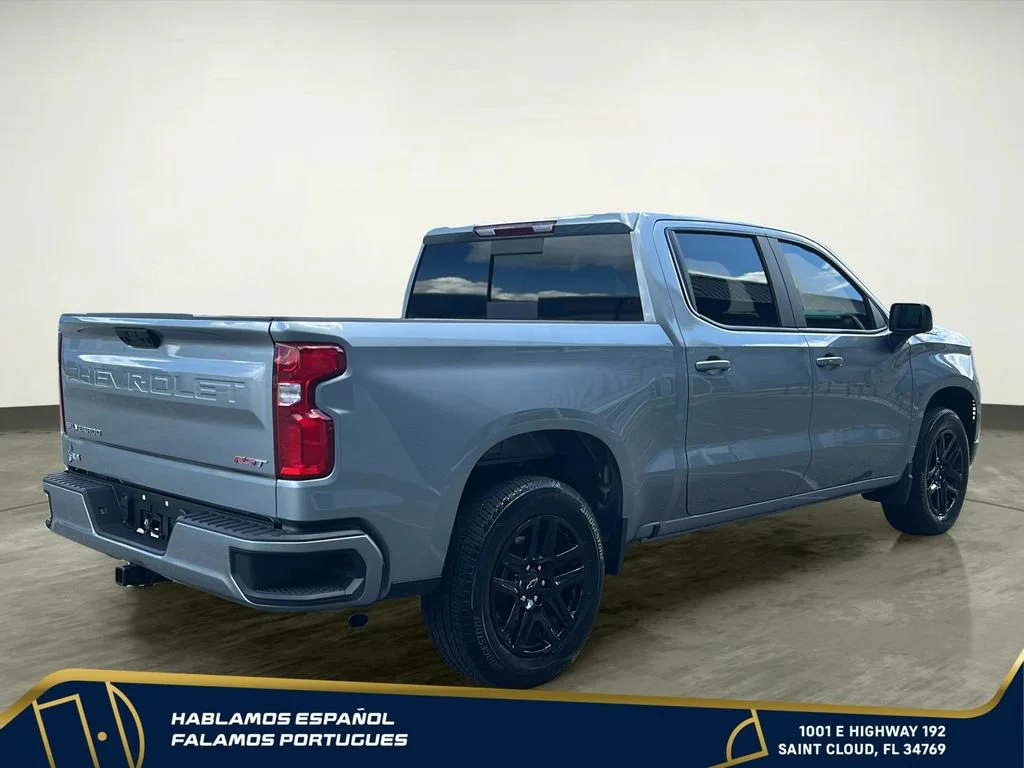 Used 2025 Sterling Gray Metallic Chevrolet RST image 6