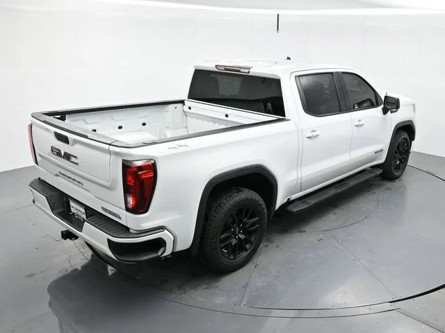Used 2021 SUMMIT WHITE GMC Elevation image 35