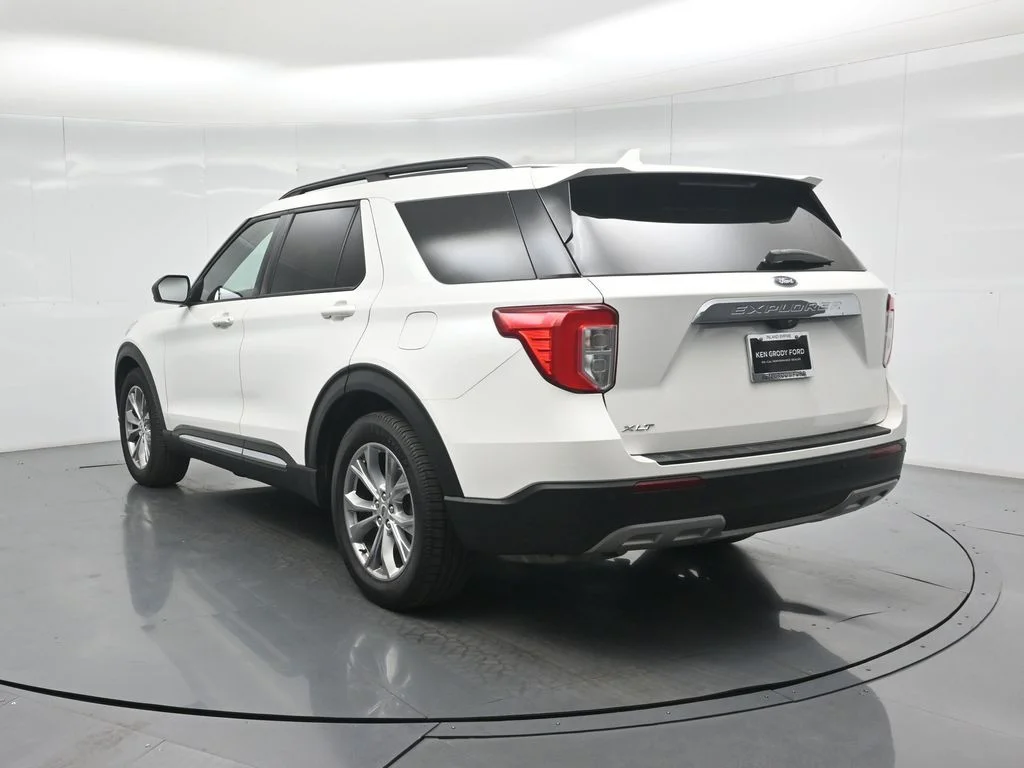 Certified Used 2021 White Ford XLT image 28