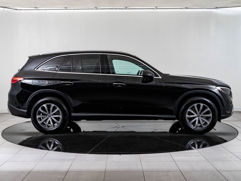 Certified Used 2025 Black Mercedes-Benz GLC 300 image 11