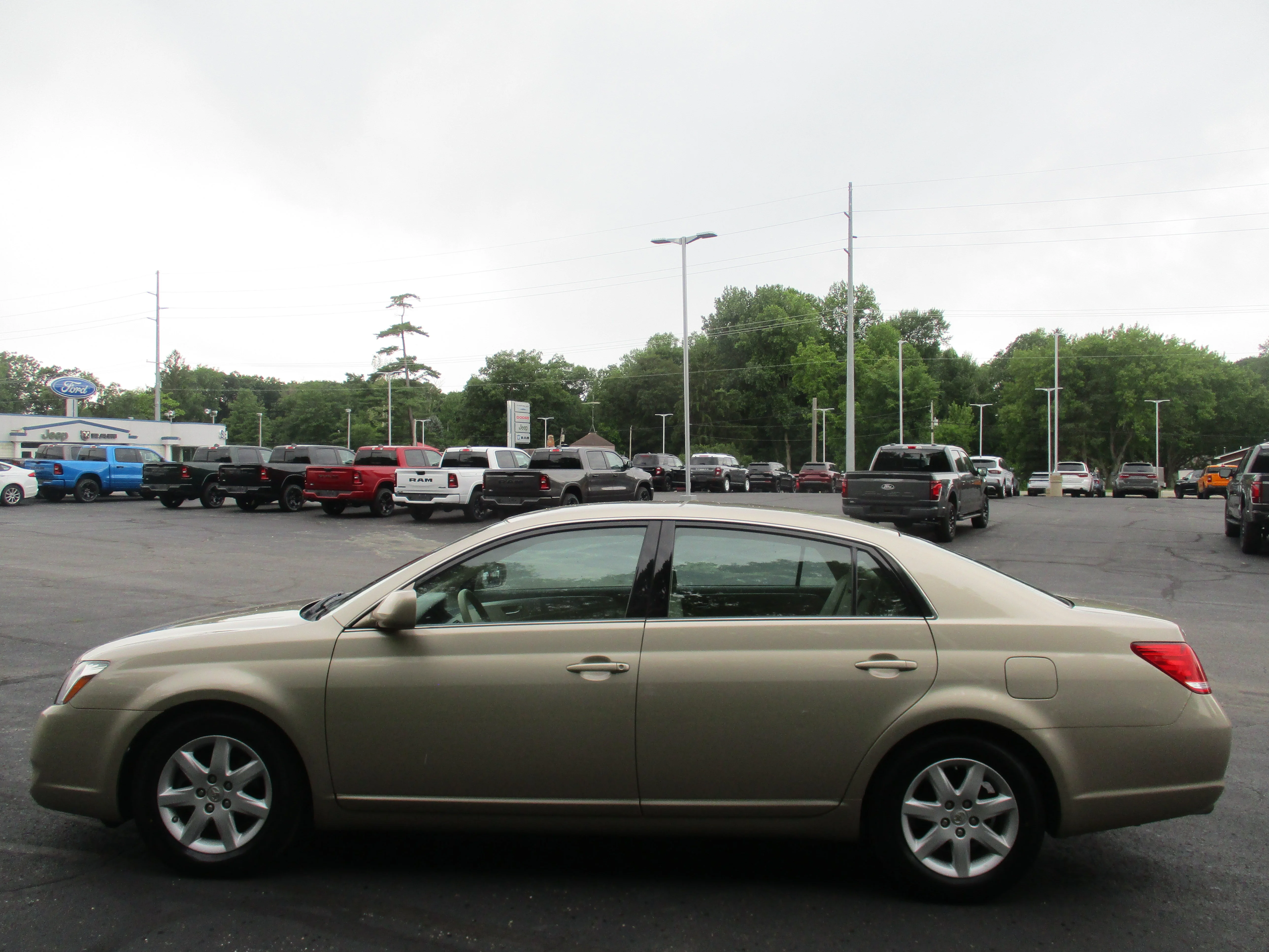 Used 2007 Beige Toyota  image 50