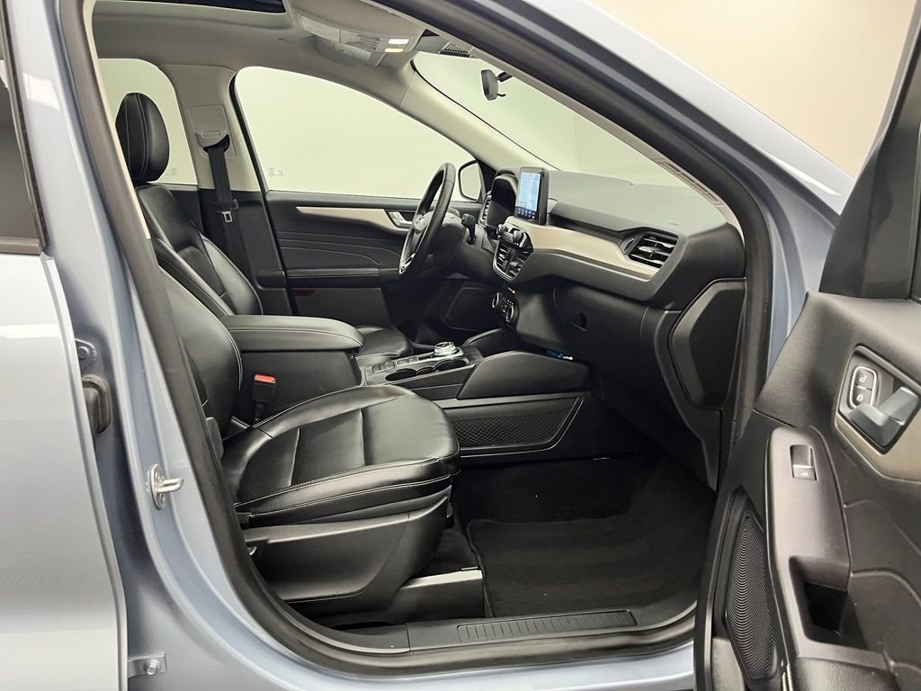 Used 2022 Blue Ford SEL image 34