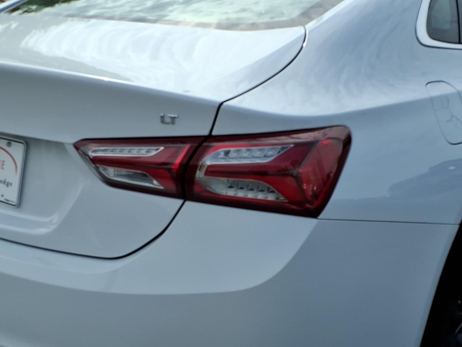 Used 2022 Summit White Chevrolet LT image 17
