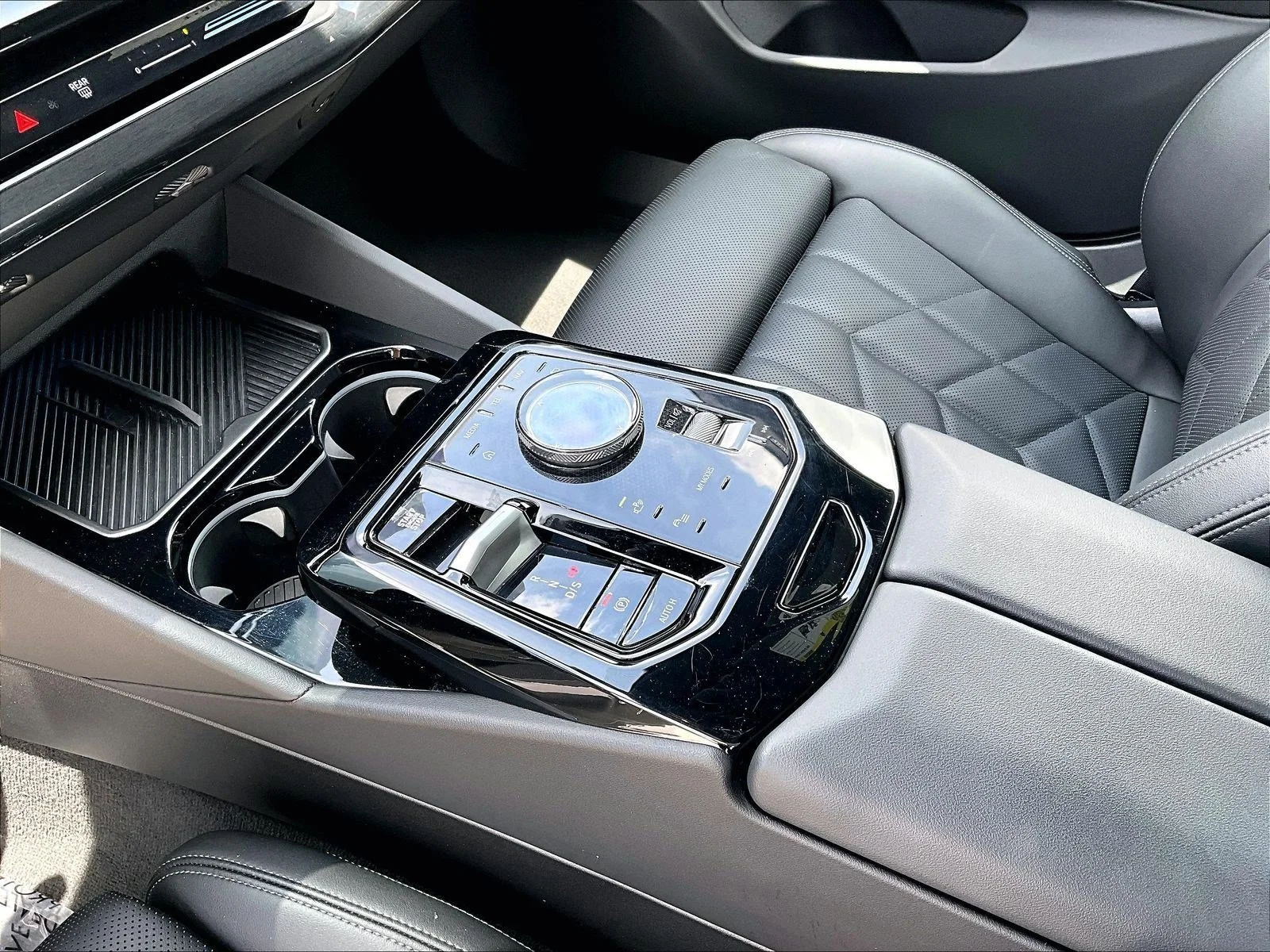 2026 BMW 5 Series 530i - Photo 15