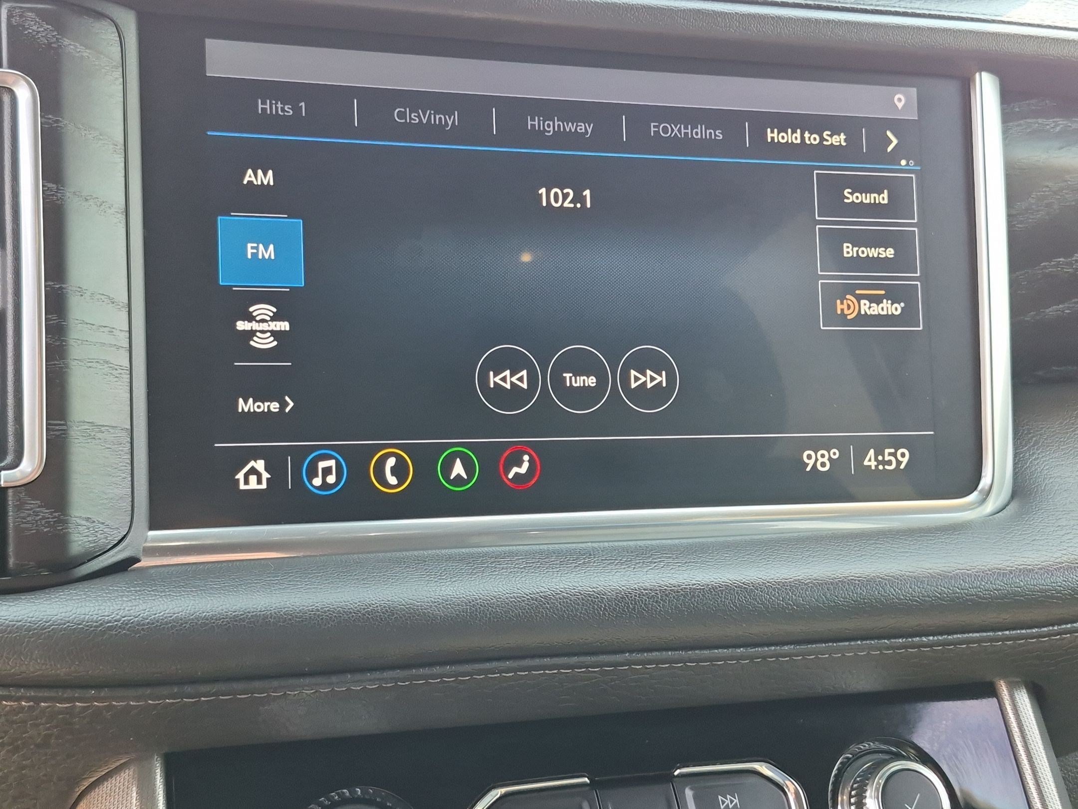 Used 2021 WHITE FROST TRICOAT GMC Denali image 19
