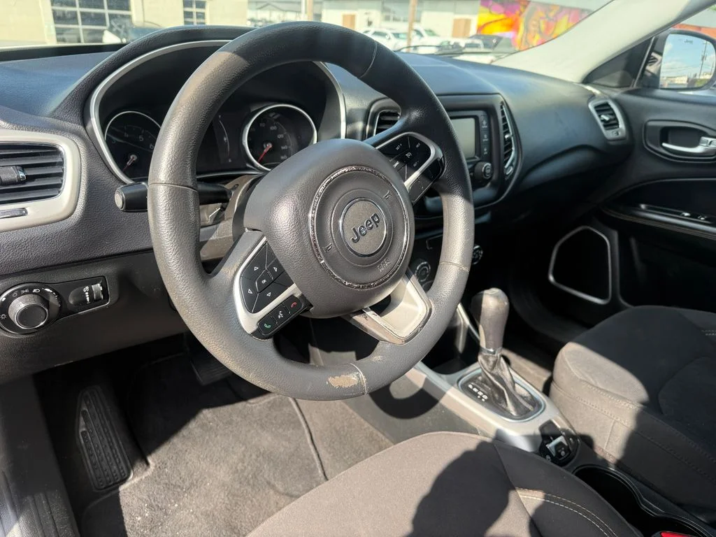 Used 2018 White Jeep Sport image 37