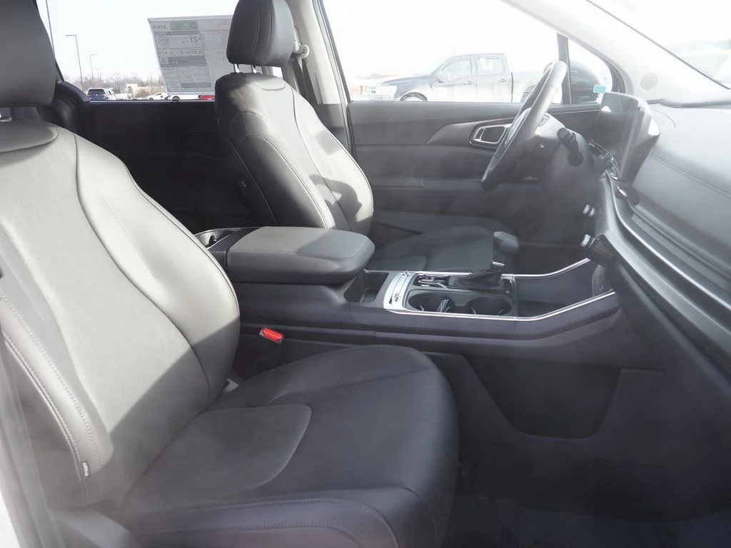 2026 Kia Carnival SX - Photo 10
