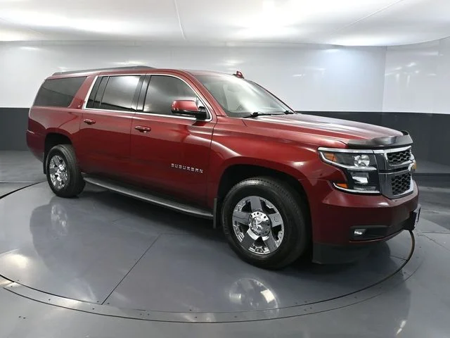2020 Chevrolet Suburban LT - Photo 6