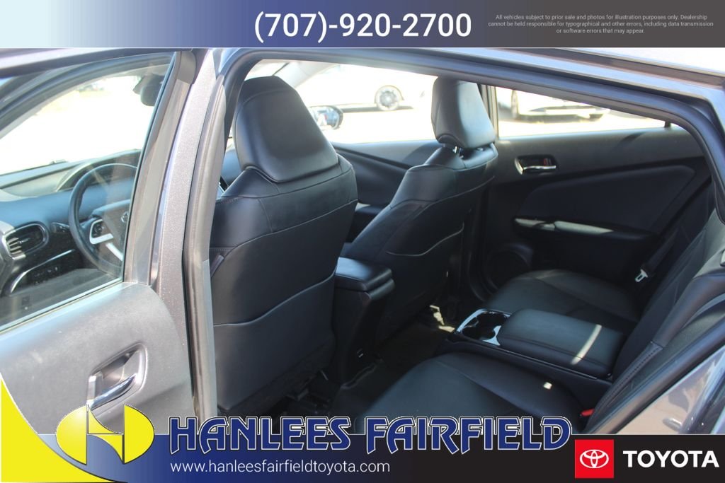 Used 2017 Gray Toyota Advanced image 13