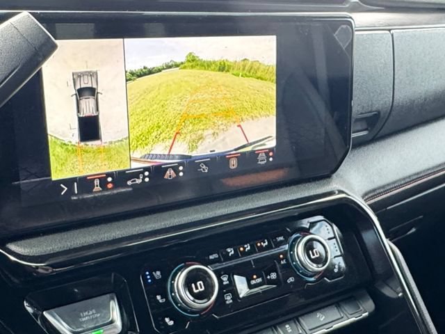 Used 2024 Sterling Metallic GMC AT4 image 9