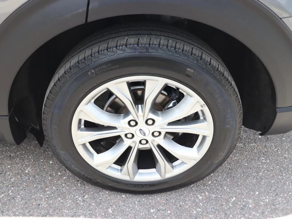 Certified Used 2023 Gray Ford XLT image 27