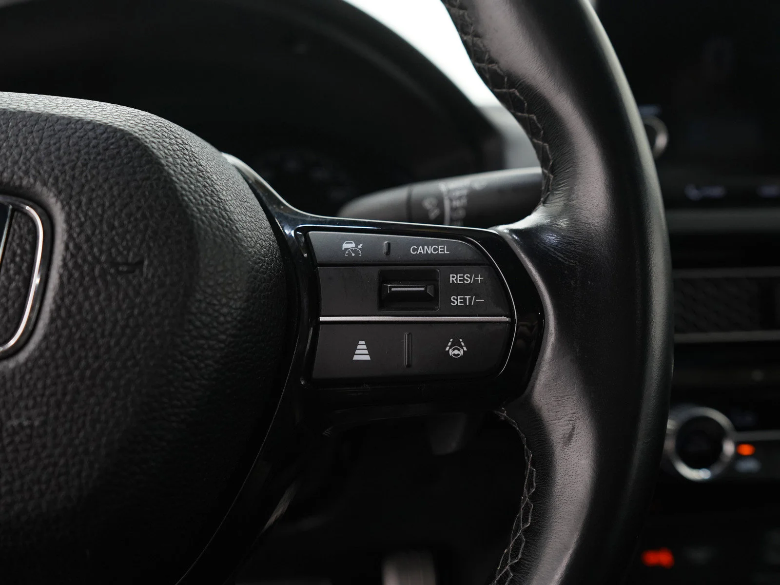 Used 2022 White Honda Sport image 25