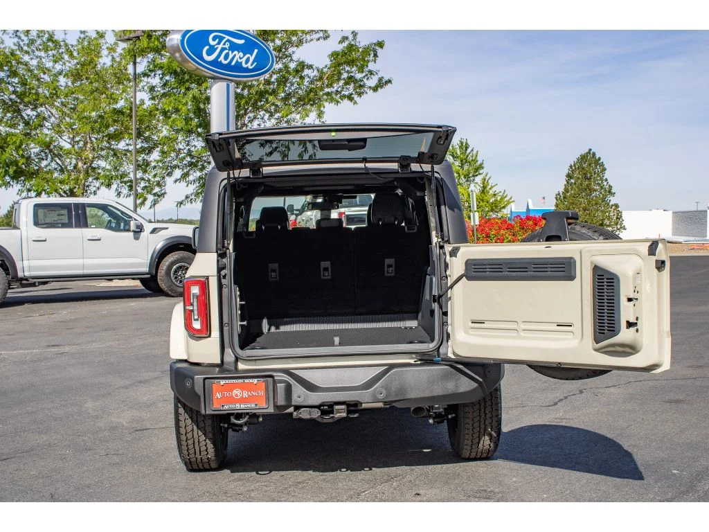 New 2026 Desert Sand Ford Outer Banks® image 15