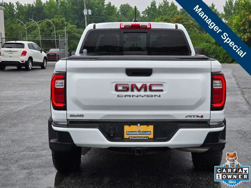 Used 2024 Summit White GMC AT4 image 25