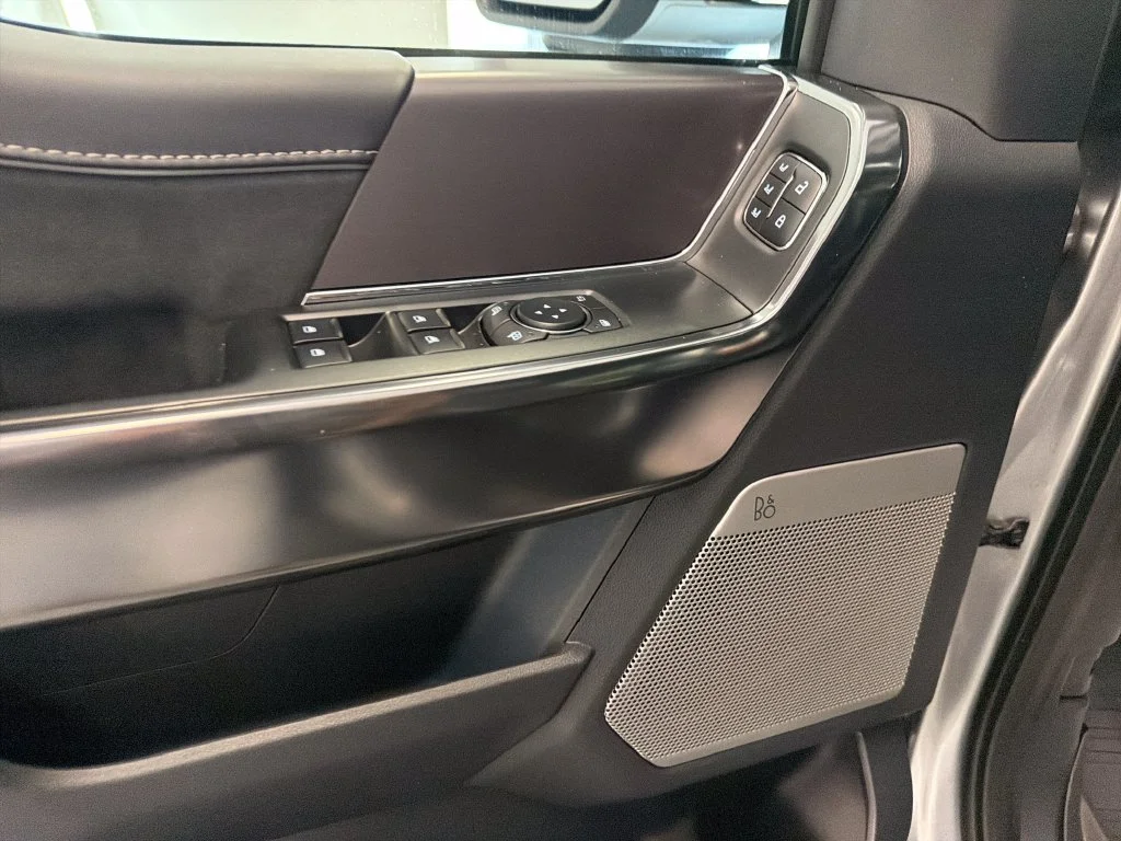 New 2026 Iconic Silver Metallic Ford Platinum® image 14