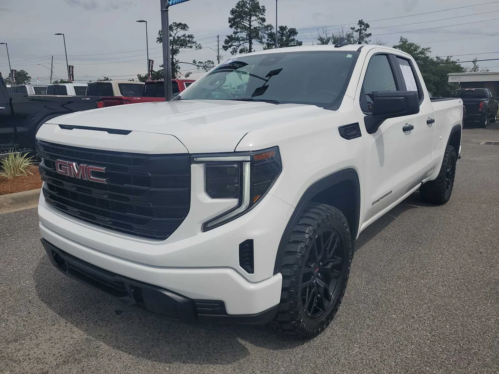 2026 GMC Sierra 4WD Double Cab Standard Box Pro's photo