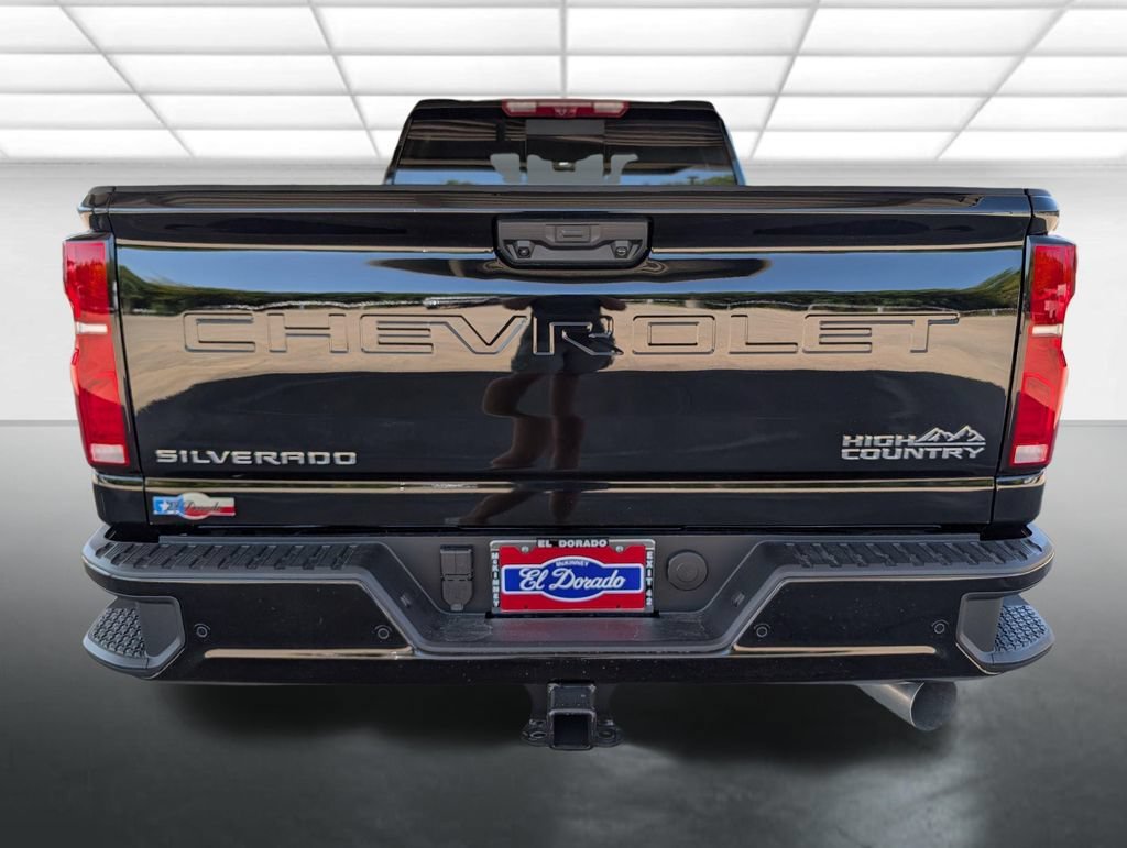 New 2026 Black Chevrolet High Country image 32
