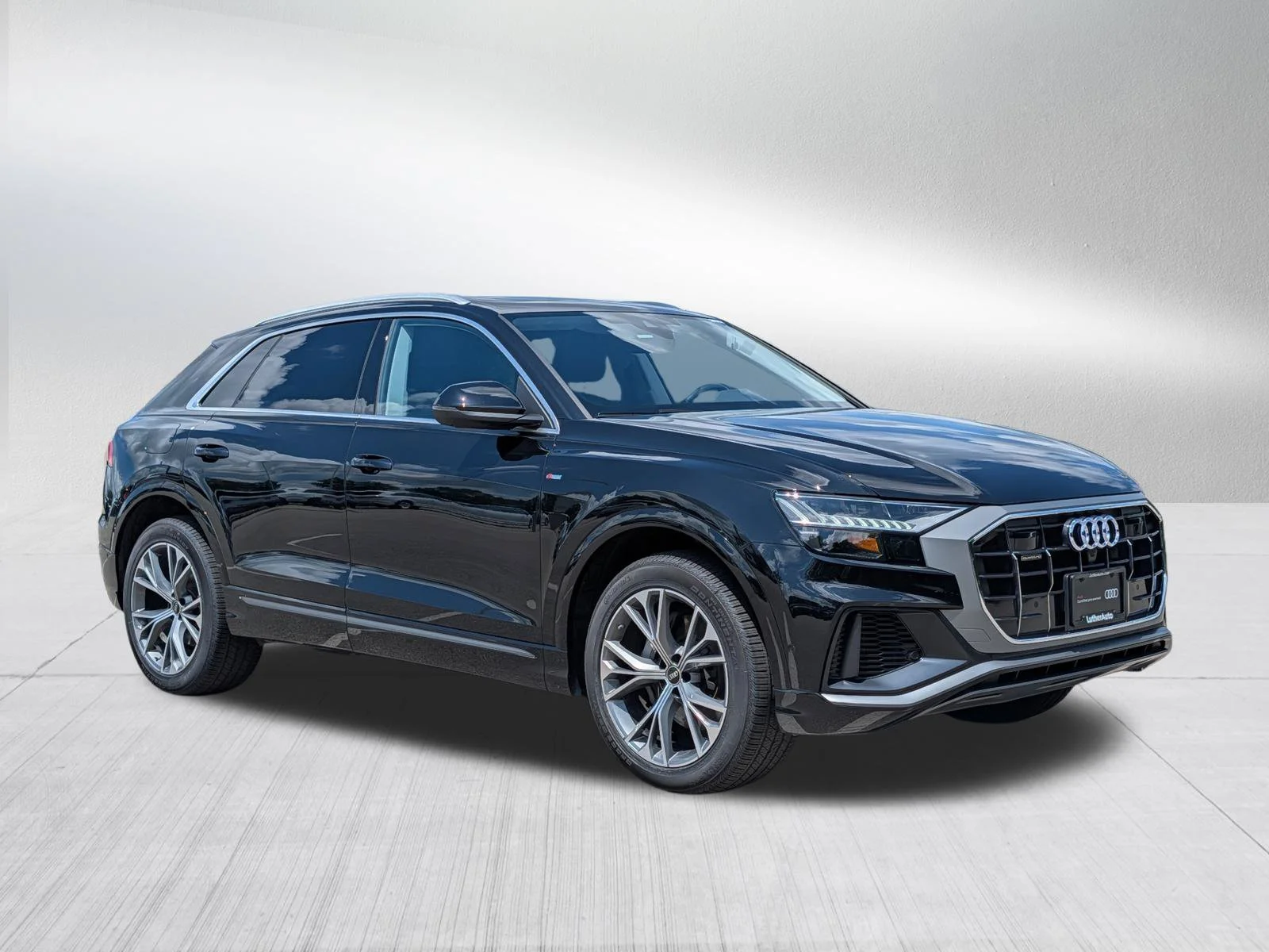 2023 Audi Q8