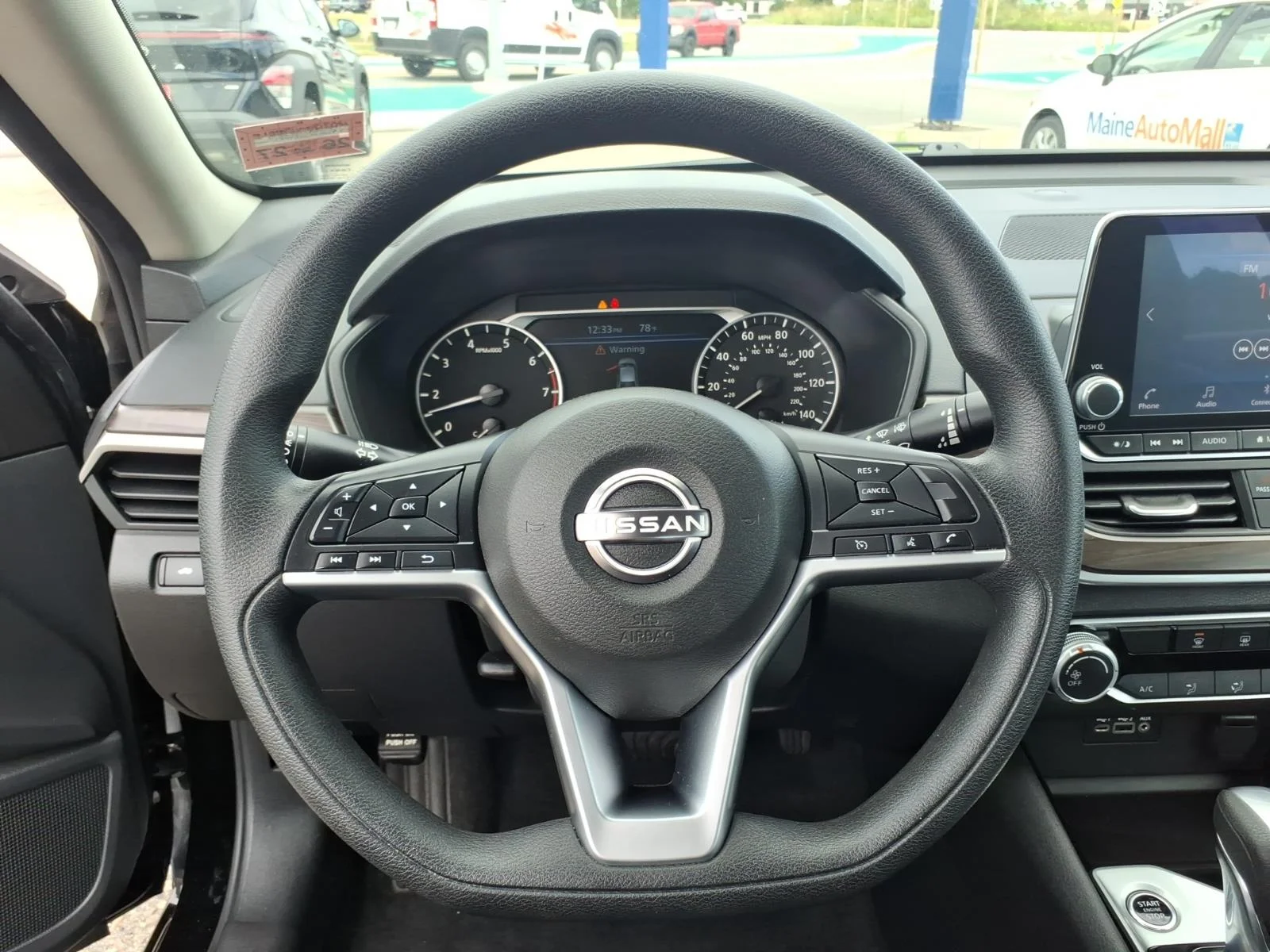 Used 2024 Super Black Nissan 2.5 SV image 18