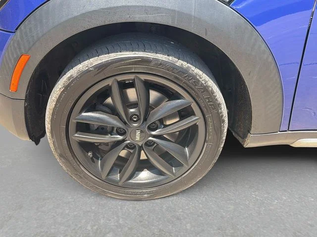 Used 2016 Blue MINI Base image 11