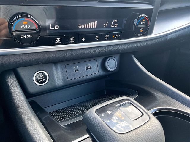 Used 2023 Blue Nissan SV image 27