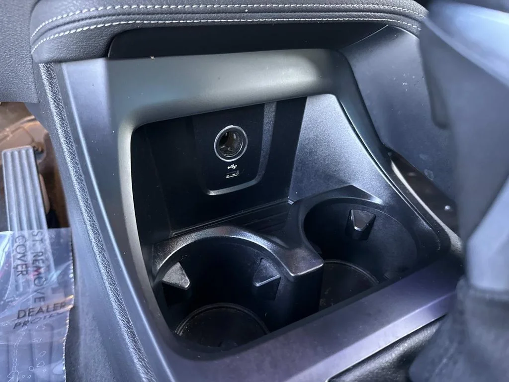 Used 2019 Black BMW sDrive28i image 35