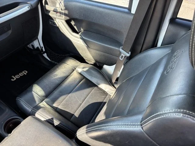 Used 2012 White Jeep Rubicon image 14
