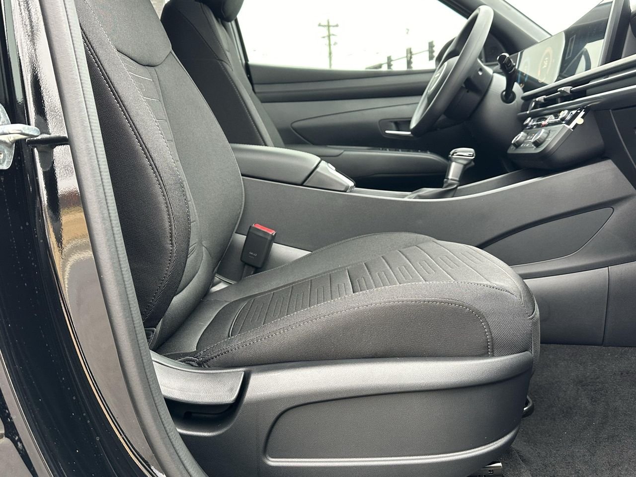 New 2026 Phantom Black Hyundai SE image 13