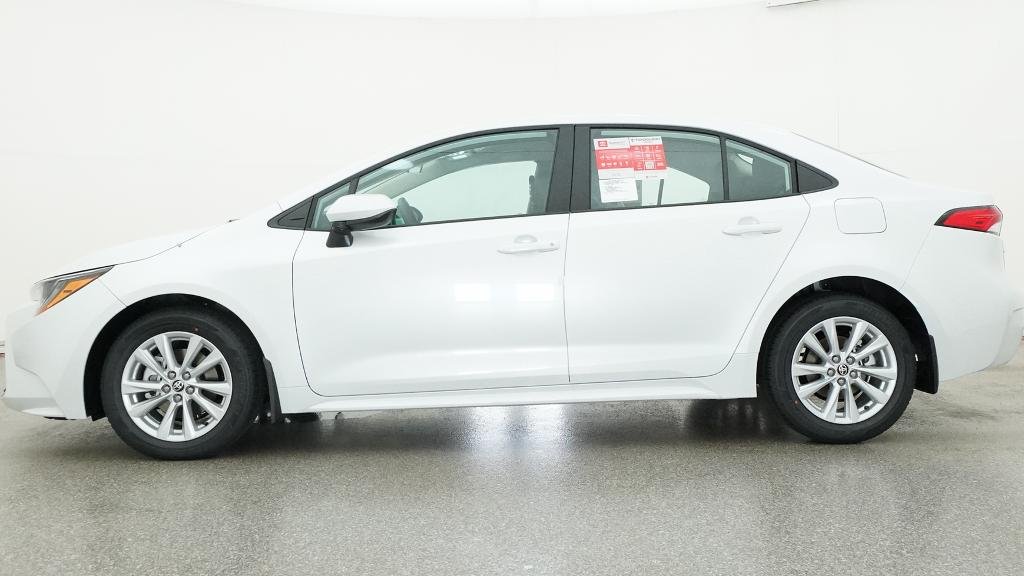 New 2026 Wind Chill Pearl Toyota LE image 36