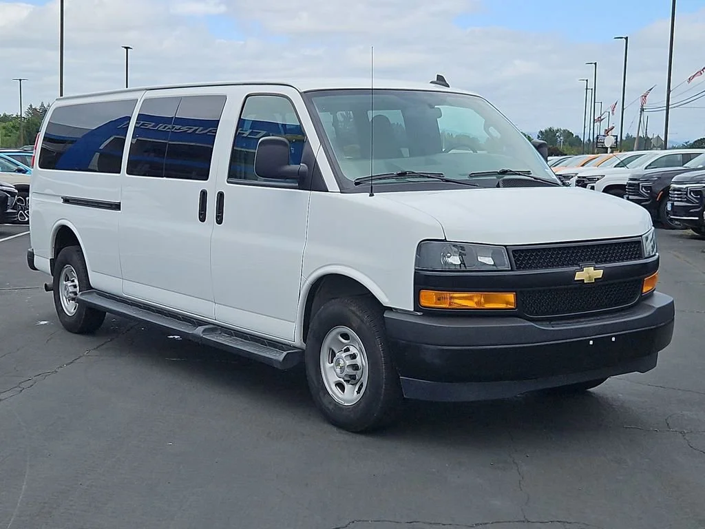 Used 2023 Summit White Chevrolet 1LS image 8