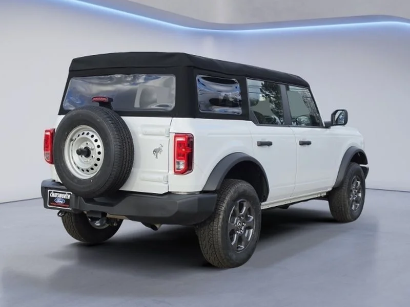 Used 2025 Oxford White Ford Base image 3