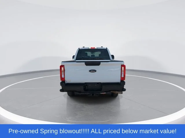 Used 2024 White Ford XL image 7