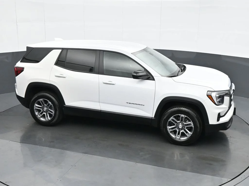 Used 2026 White GMC Elevation image 23