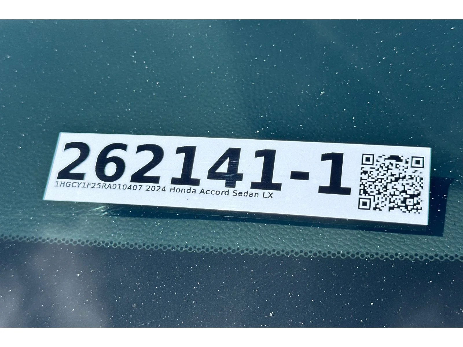 Used 2024 Solar Silver Metallic Honda LX image 17