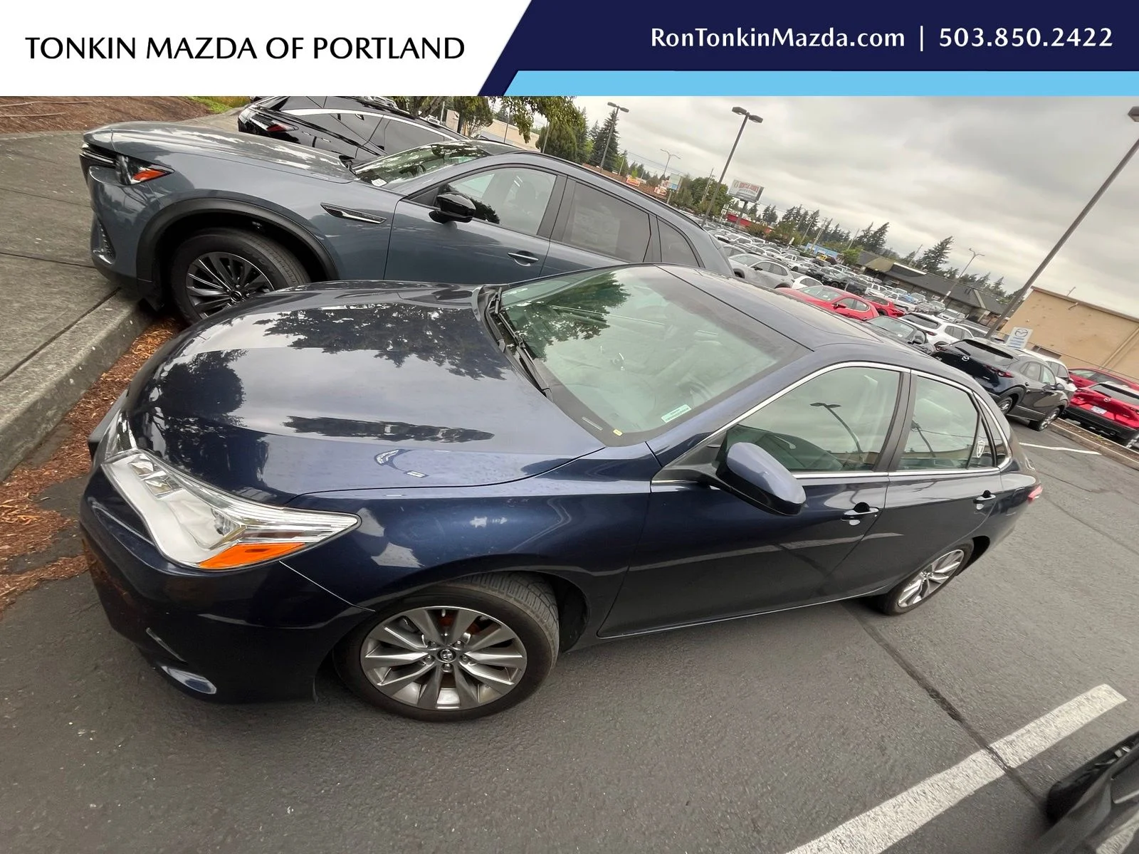 Used 2016 Pearl Toyota XLE image 1