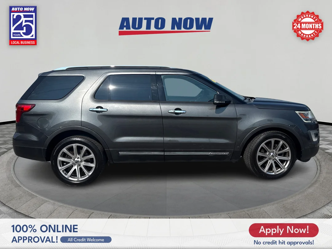Used 2016 Gray Ford Limited image 7