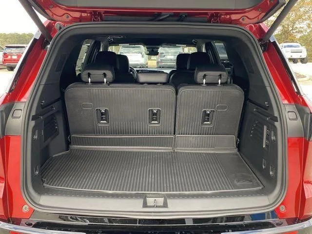 2026 Chevrolet Traverse High Country - Photo 25