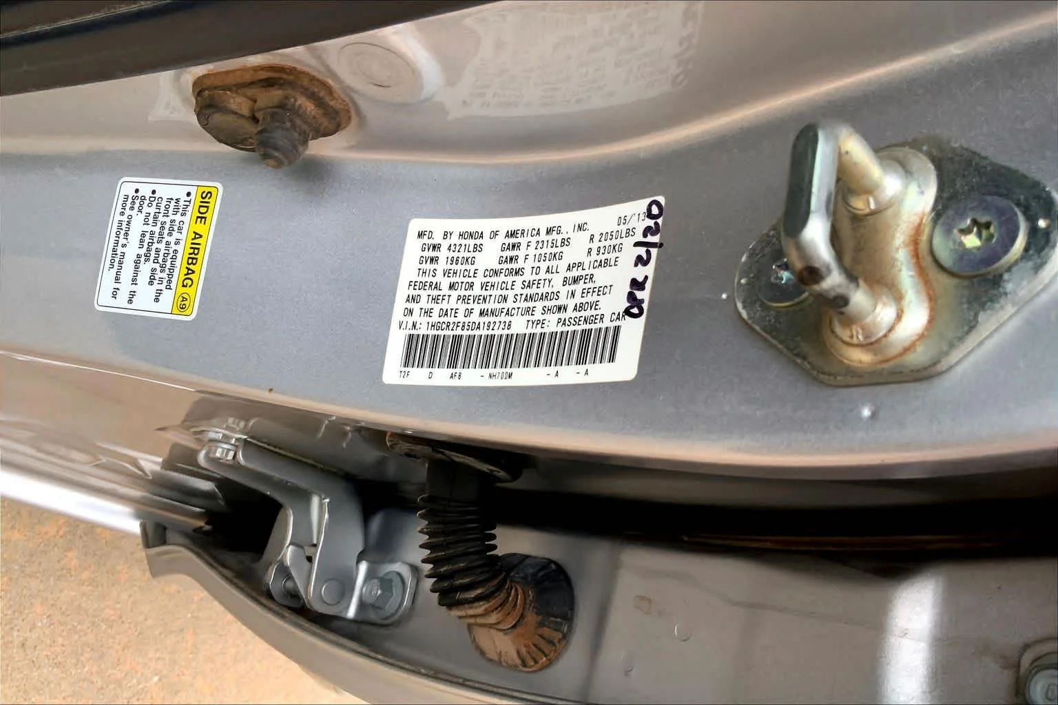 Used 2013 Alabaster Silver Metallic Honda EX-L image 32