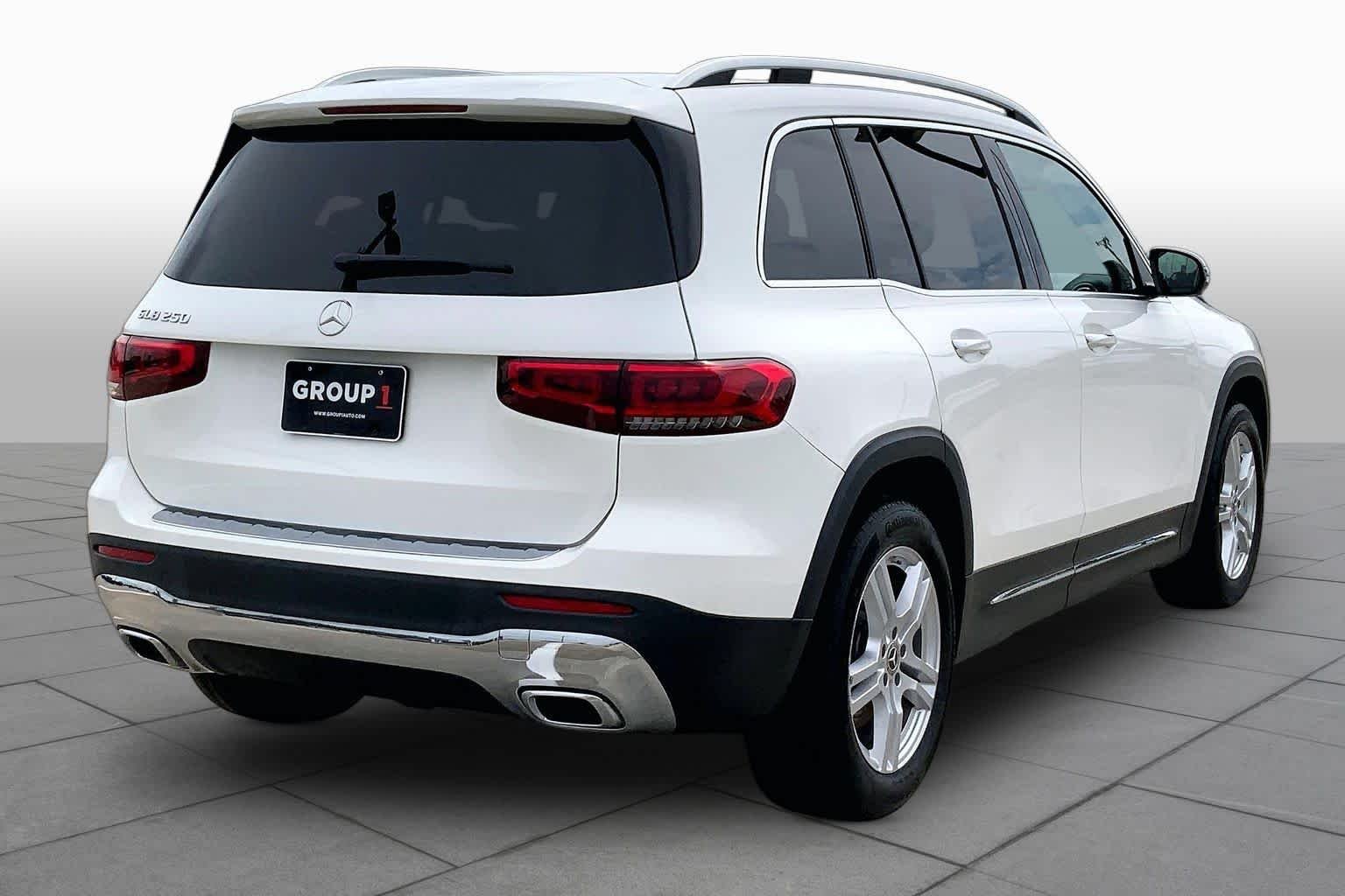 Used 2023 Polar White Mercedes-Benz GLB 250 image 13