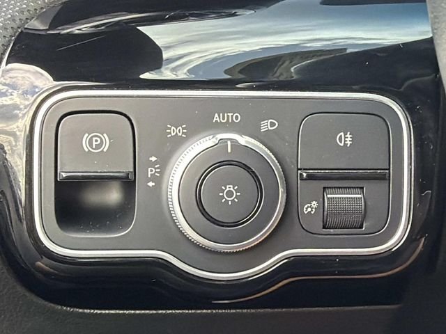 Used 2025 Black Mercedes-Benz CLA 250 image 23