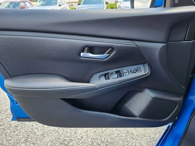 Used 2025 Blue Nissan SV image 37