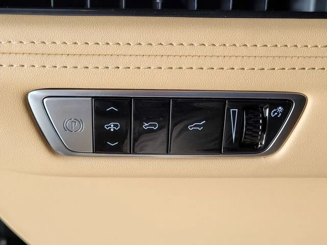 2025 Cadillac Escalade IQ Sport 2 - Photo 13
