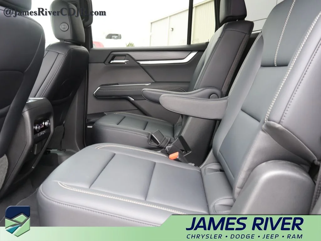 Used 2026 White GMC Elevation image 19