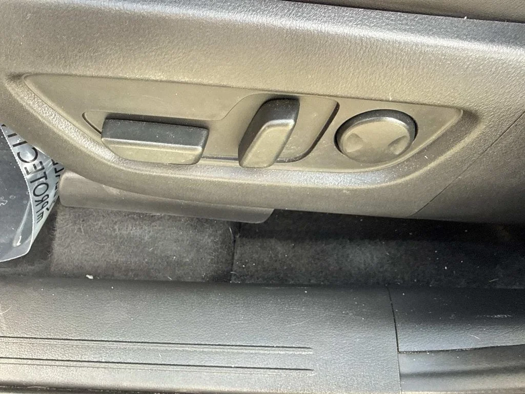 Certified Used 2024 Silver Mazda 3.3 Turbo Premium Plus image 34