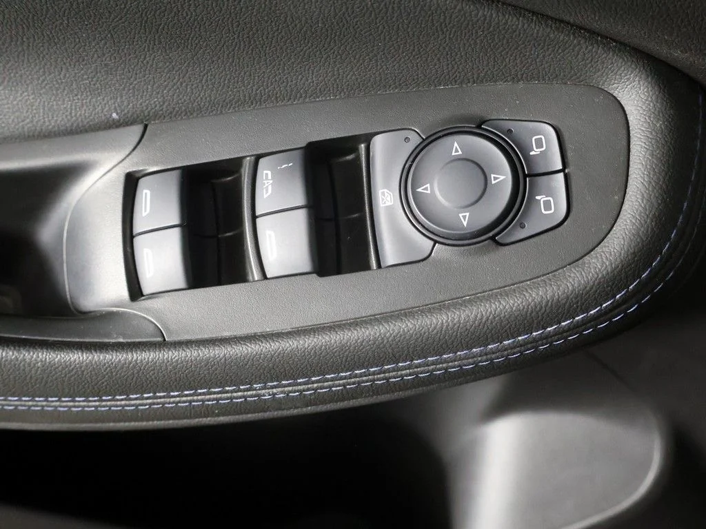 Used 2025 Black Buick Sport Touring image 31