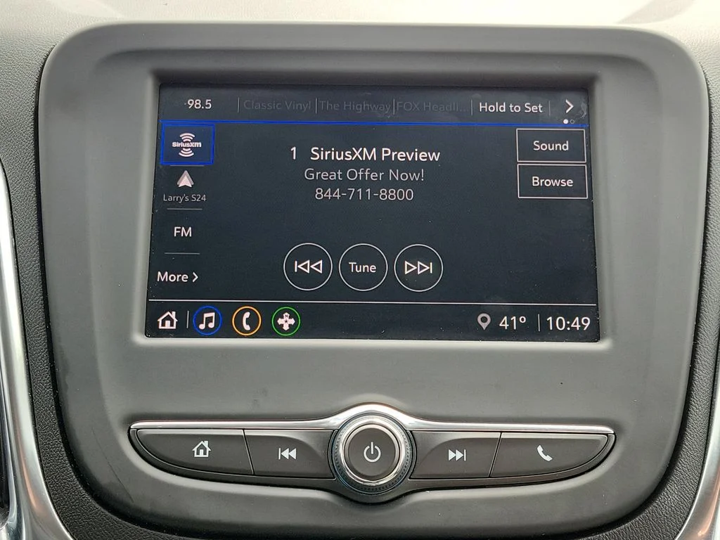 Used 2022 White Chevrolet LT image 25