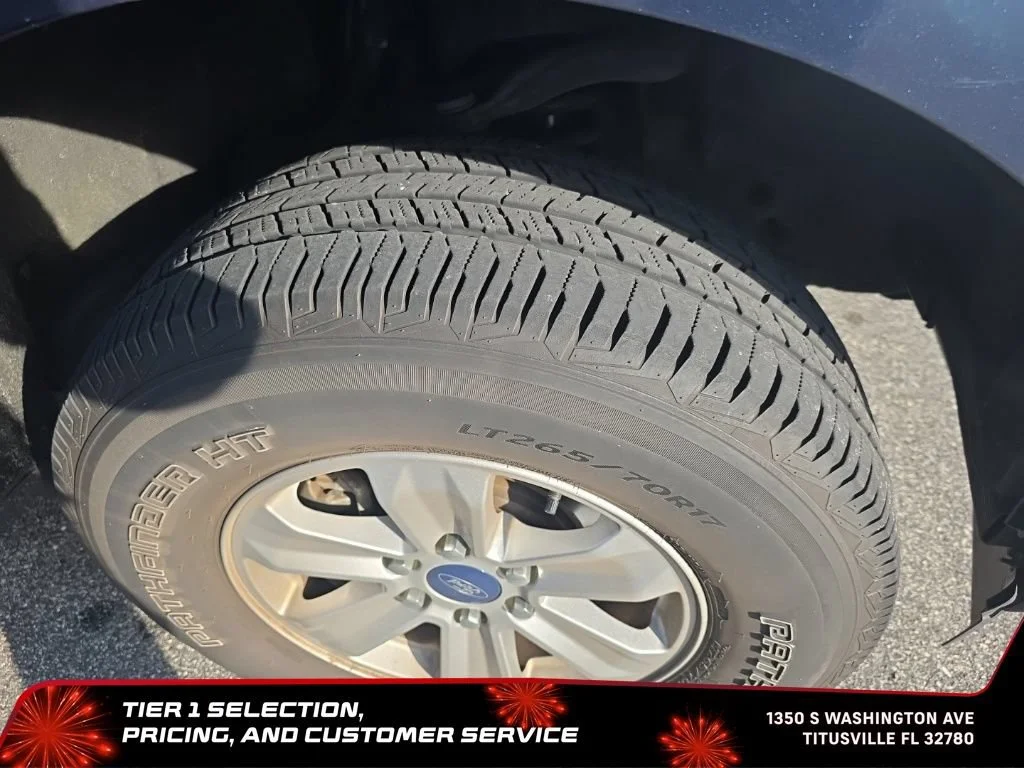 Used 2020 Blue Ford XLT image 6